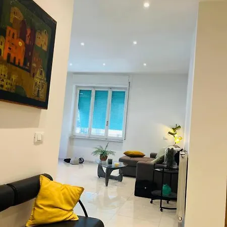 Rent House Viale Italia 221 - Partenza Battelli 5 Terre La Spezia
