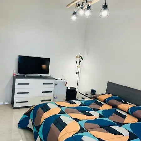 Rent House Viale Italia 221 - Partenza Battelli 5 Terre *